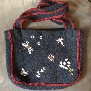 Adorable wool felt embroidered dark grey Zara bag